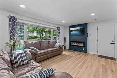 11325 Interlachen Road, Chisago City, MN 55013 - Photo 6