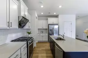 5184 Useppa Trl, Woodbury, MN 55129 - Photo 14