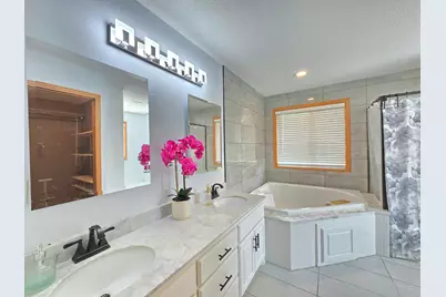 4625 Edinbrook Terrace, Brooklyn Park, MN 55443 - Photo 12
