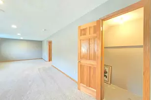 4625 Edinbrook Terrace, Brooklyn Park, MN 55443 - Photo 26