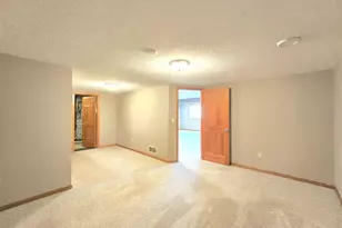 4625 Edinbrook Terrace, Brooklyn Park, MN 55443 - Photo 28