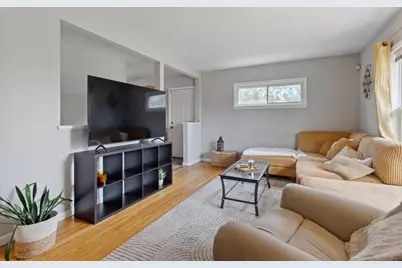 2257 Fremont Avenue E, Saint Paul, MN 55119 - Photo 4