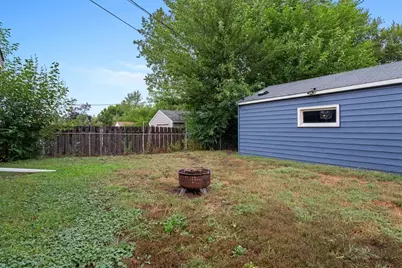 2257 Fremont Avenue E, Saint Paul, MN 55119 - Photo 16