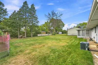 2795 Farrington Street, Roseville, MN 55113 - Photo 34