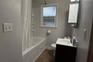 109 1/2 4th St SW, New Prague, MN 56071 - Photo 4