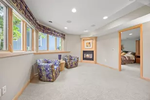 2021 Royale Dr, Eagan, MN 55122 - Photo 32