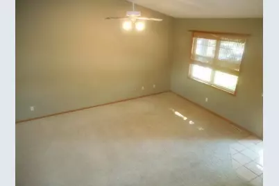 4915 Olive Lane N, Plymouth, MN 55446 - Photo 4
