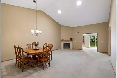 7929 Barrymore Lane, Woodbury, MN 55125 - Photo 8