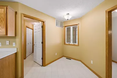 7929 Barrymore Lane, Woodbury, MN 55125 - Photo 12