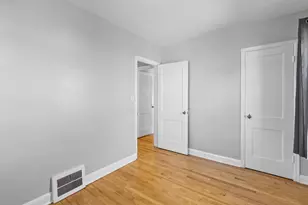 1119 Van Buren Ave, Saint Paul, MN 55104 - Photo 10