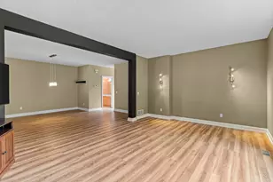416 Duke St, Saint Paul, MN 55102 - Photo 14