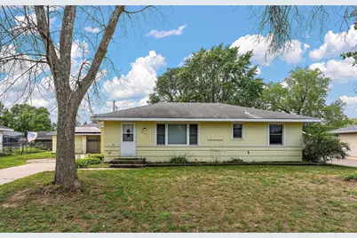 8820 Greenway Avenue S, Cottage Grove, MN 55016 - Photo 2