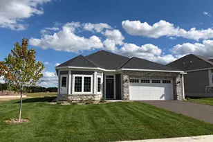 8208 Haywood Dr, Lino Lakes, MN 55014 - Photo 2