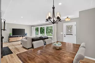 2451 Sheldon St, Roseville, MN 55113 - Photo 8