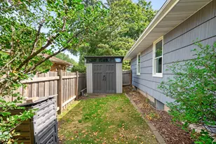 2451 Sheldon St, Roseville, MN 55113 - Photo 42