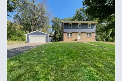928 Griffin Avenue, Mahtomedi, MN 55115 - Photo 1
