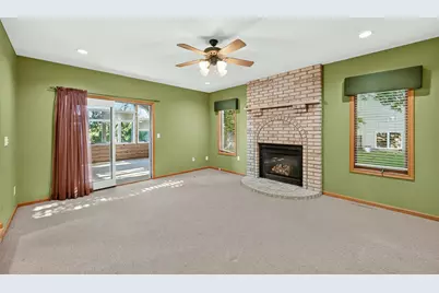 1505 Glendale Hills Drive NE, Rochester, MN 55906 - Photo 12