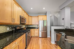 758 Fairfield Cir, Minnetonka, MN 55305 - Photo 10