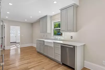 4525 Abbott Avenue S, Minneapolis, MN 55410 - Photo 8