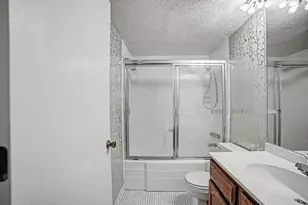 2680 Oxford St N, Roseville, MN 55113 - Photo 8