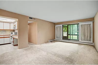 2680 Oxford Street N #107, Roseville, MN 55113 - Photo 4