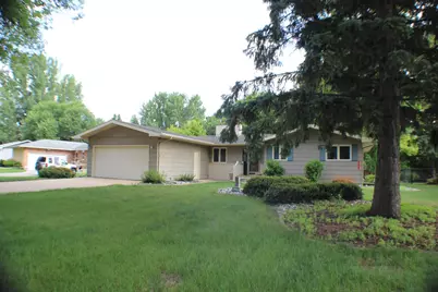 421 Dale Avenue, Moorhead, MN 56560 - Photo 1