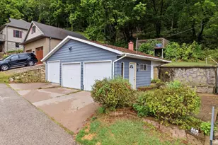 142 Washington St, Fountain City, WI 54629 - Photo 18