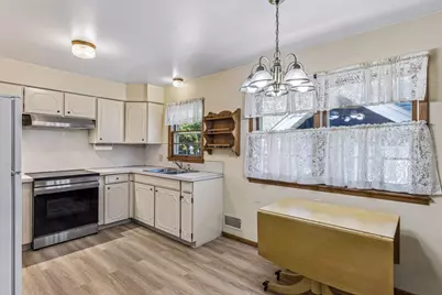1411 Alaska Avenue, Saint Paul, MN 55116 - Photo 6