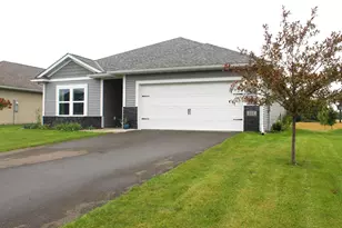 511 Vly Dr W, Annandale, MN 55302 - Photo 2
