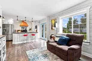 525 Maple Ave E, Mora, MN 55051 - Photo 10