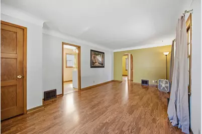 2116 Fremont Avenue E, Saint Paul, MN 55119 - Photo 2