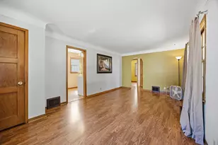 2116 Fremont Ave E, Saint Paul, MN 55119 - Photo 2