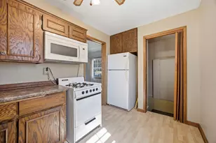 2116 Fremont Ave E, Saint Paul, MN 55119 - Photo 6