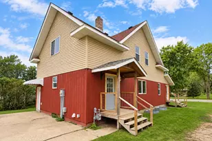 1126 2nd St SE, Wadena, MN 56482 - Photo 2