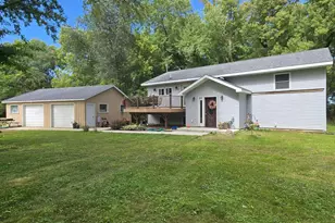 27685 570th Ave, Austin, MN 55912 - Photo 2