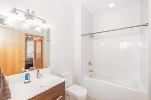 1211 Lagoon Ave, Minneapolis, MN 55408 - Photo 10