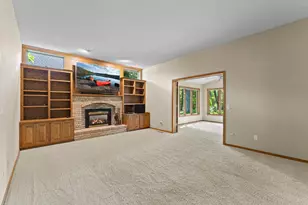 17707 Kingsbury Cir, Lakeville, MN 55044 - Photo 10