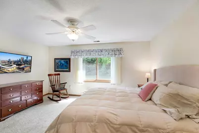 8953 Thomas Lane, Woodbury, MN 55125 - Photo 18