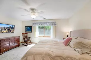 8953 Thomas Ln, Woodbury, MN 55125 - Photo 18