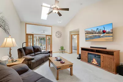 8953 Thomas Lane, Woodbury, MN 55125 - Photo 6