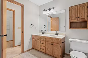 1547 Clemson Dr, Eagan, MN 55122 - Photo 18