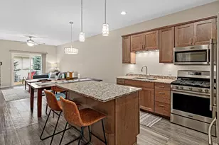 4151 Blakewood Dr, Shakopee, MN 55379 - Photo 4