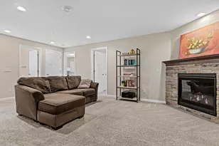 4151 Blakewood Dr, Shakopee, MN 55379 - Photo 20