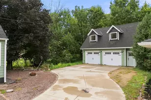 809 1st St W, Northfield, MN 55057 - Photo 2