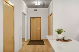 212 N 1st St, Minneapolis, MN 55401 - Photo 8