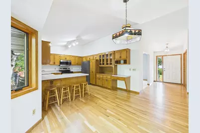 1952 Park Ridge Court, Chaska, MN 55318 - Photo 16