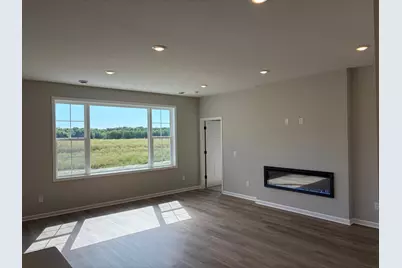 8199 Haywood Drive, Lino Lakes, MN 55014 - Photo 4