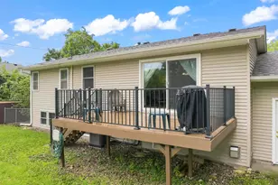 829 Oriole Dr, Apple Valley, MN 55124 - Photo 14