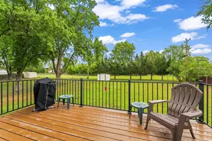 829 Oriole Dr, Apple Valley, MN 55124 - Photo 2