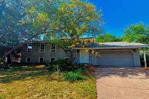 2937 Chippewa Ave, Maplewood, MN 55109 - Photo 1